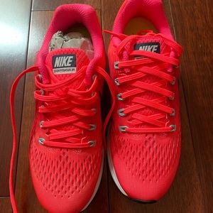 Nike Zoom Pegasus 34 women’s size 7.5 (brand new)